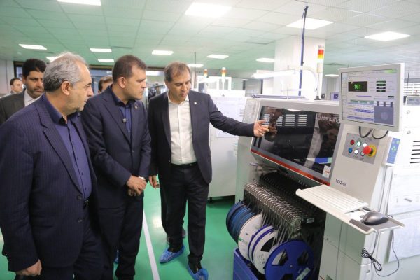 بازدید معاون علمی رئیس جمهور از گروه صنعتی صبح پارلار