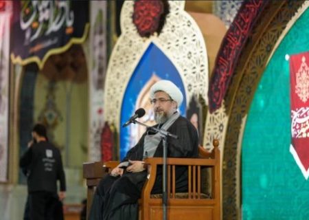 آذربایجان قهرمانانه انقلاب و تمامیت ارضی ایران را حفظ کرده است