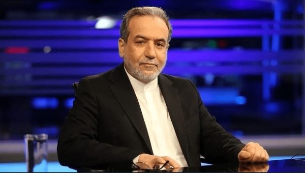 عراقچی: بازگشایی مرز زمینی با آذربایجان در دستورکار است