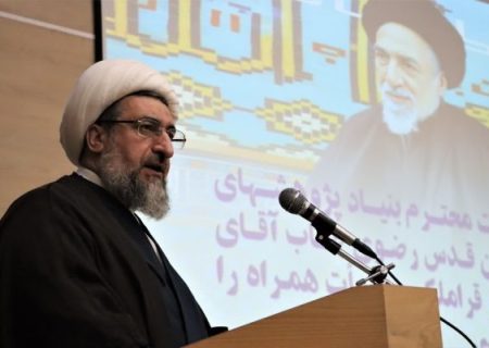 آیت الله میلانی، عالمی با لطافت روحی ملائکه و پیشرو در علم و معنویت
