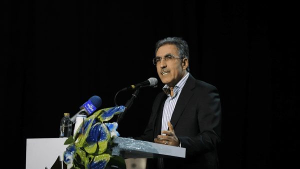 رئیس کمیسیون صنایع مجلس: مسؤولان به‌جای تشویق، صادرکنندگان را تنبیه می‌کنند