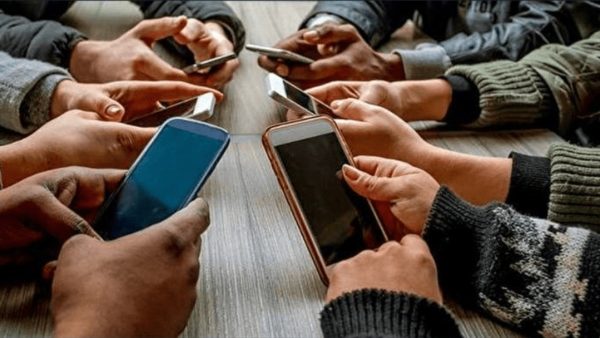 فضای مجازی؛ گسل یا پُل وحدت ملی؟