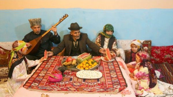 یلدا در آذربایجان؛ سفری به ریشه‌ها در سایه کرسی و انار