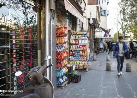 چرا خبرهای سیاسی زودتر از آمار، بازار را تکان می‌دهد؟
