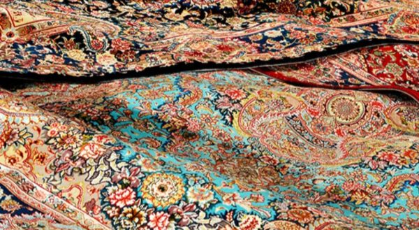 ۱۵ رسته شغلی از یک تخته فرش کسب روزی می‌کنند