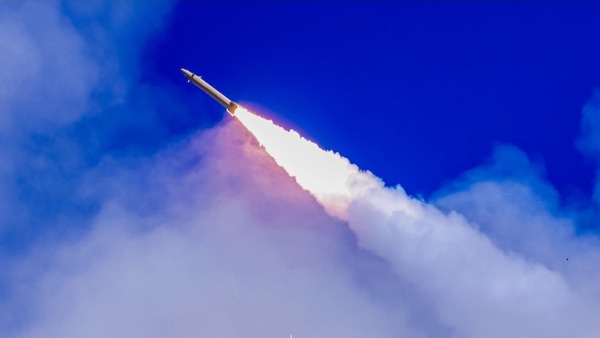 قرارگاه خاتم: مبدأ شلیک موشک‌های دشمن در برخی شهرهای امارات را هدف قرار می‌دهیم