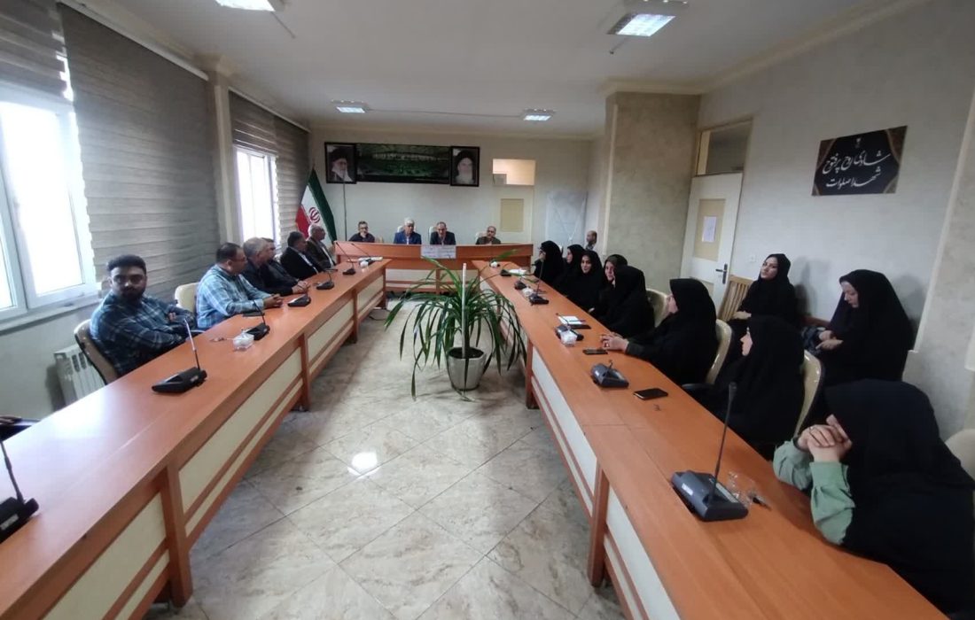 خادمین شهدا باید فراتر از وظایف اداری روحیه خدمتگزاری داشته باشند