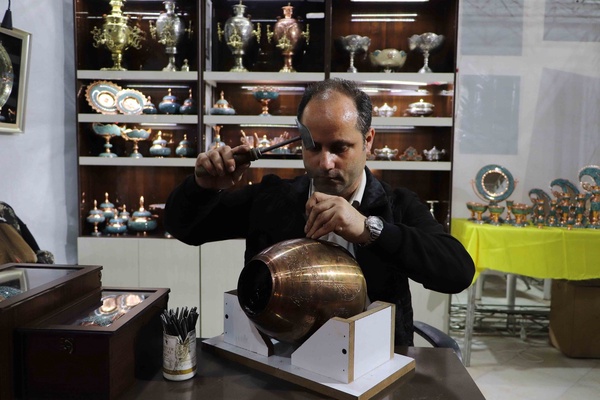 چراغ صنایع‌دستی در مسیر خاموشی
