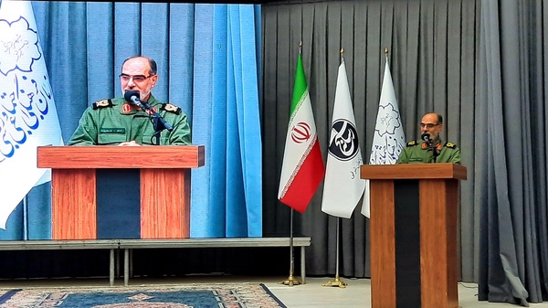 امروز مبارزه با استکبار میدان هنر است