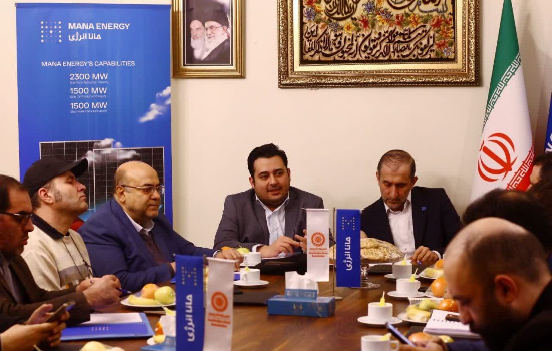 دولت یاری‌گر صنایع در ساخت نیروگاه‌های خورشیدی باشد