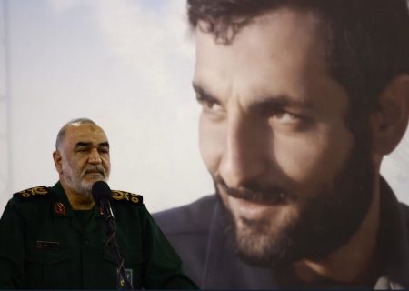 سرلشکر سلامی: دشمن فریبکارانه دم از مذاکره مستقیم زیر سایه تهدید می‌زند