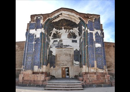 مسجد کبود یا فیروزه جهان اسلام نامش را از چه وام گرفت؟
