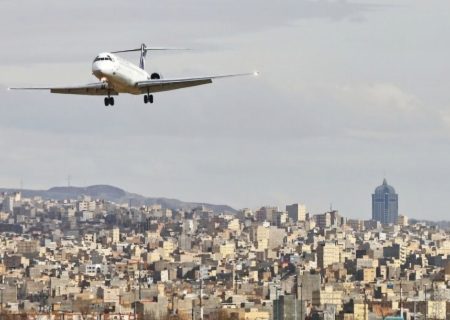 جابجایی ۴۰ هزار مسافر داخلی و خارجی از فرودگاه تبریز