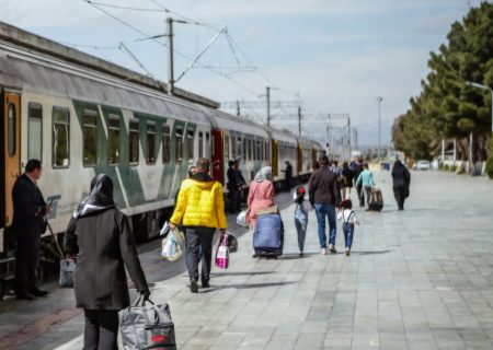 زمان سفر در قطارهای نوروزی منطقه آذربایجان ۴۵ دقیقه کاهش یافت