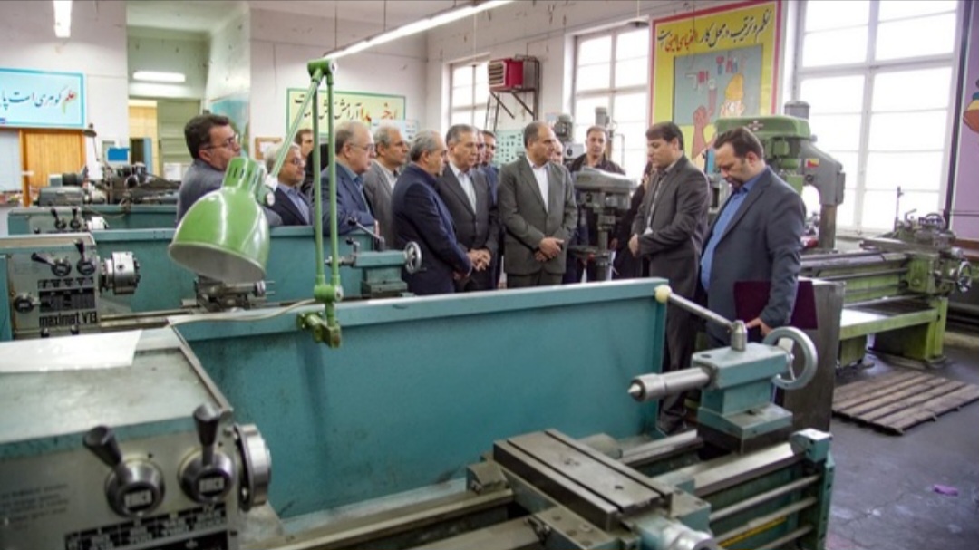احیاء و تجهیز هنرستان صنعتی «ماندگار» تبریز