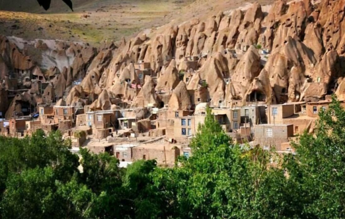 بازدید ۱۳۰ هزار گردشگر از روستای کندوان در نوروز ۱۴۰۴