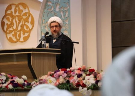 ترویج معارف دینی و احیای کارکرد مساجد مهمترین اولویت فعالیت روحانیون است