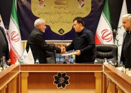 قرارداد بزرگترین سالن سرپوشیده ورزشی کشور در تبریز امضا شد