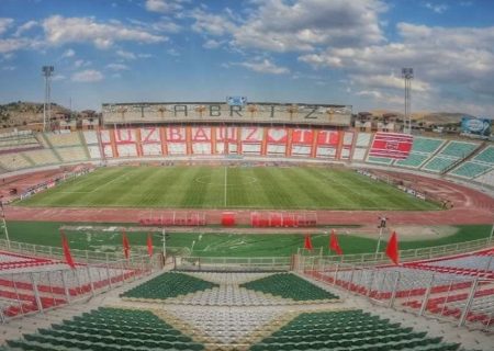 چمن هیبریدی ورزشگاه یادگار امام تبریز وارد کشور شد