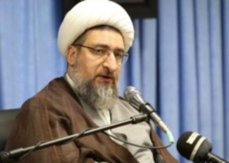 امام جمعه تبریز: سردار سلیمانی پس از شهادتش زنده تر از گذشته الهام بخش ملت‌ها باقی ماند